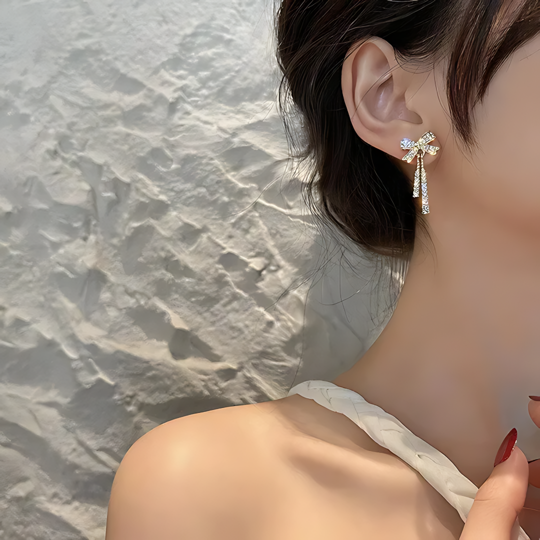 Zircon Stone Bow Earrings – Elegant & Sparkling