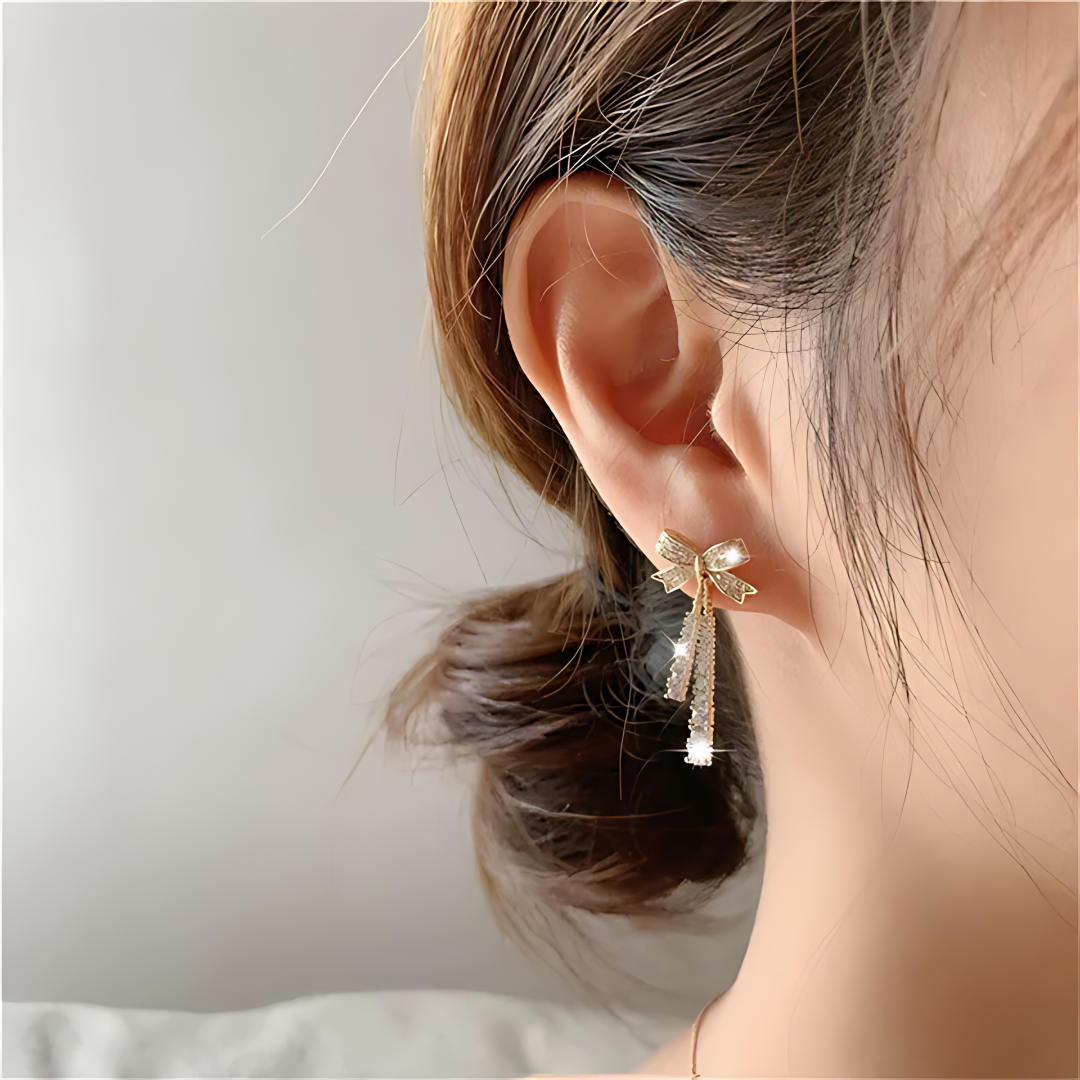 Zircon Stone Bow Earrings – Elegant & Sparkling