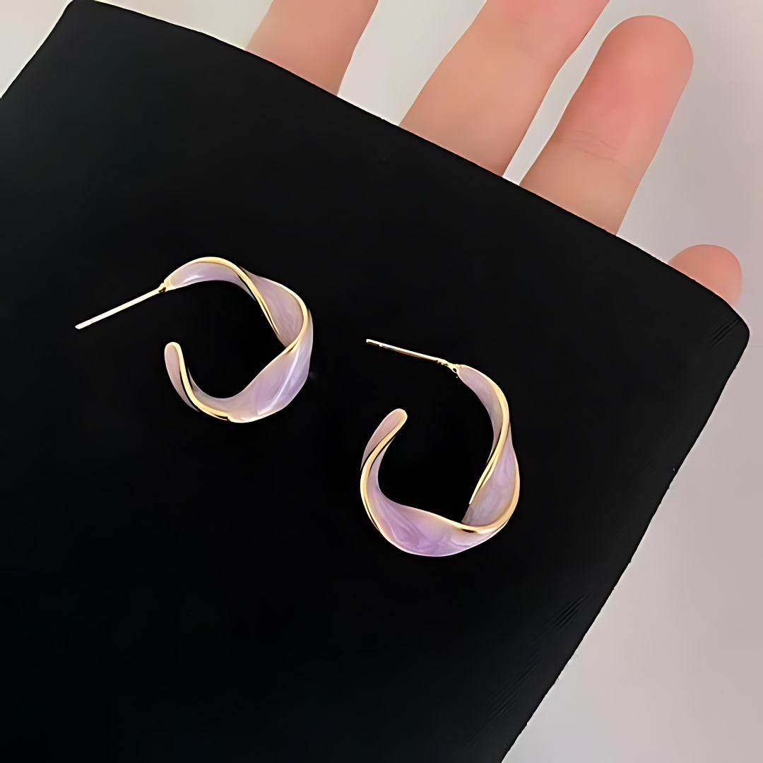 Elegant Gold & Resin Swirl Hoop Earrings